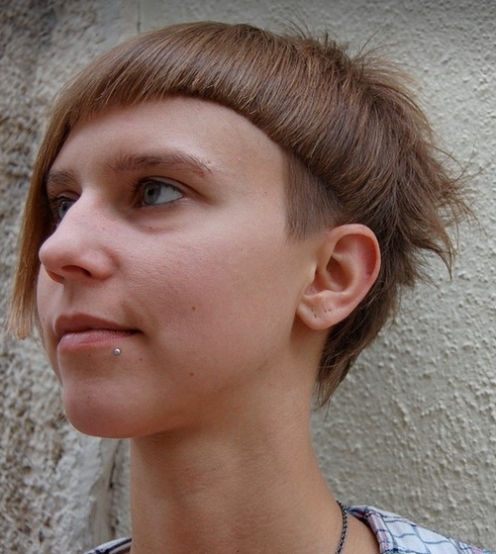 cieniowane fryzury krótkie uczesanie damskie zdjęcie numer 61A